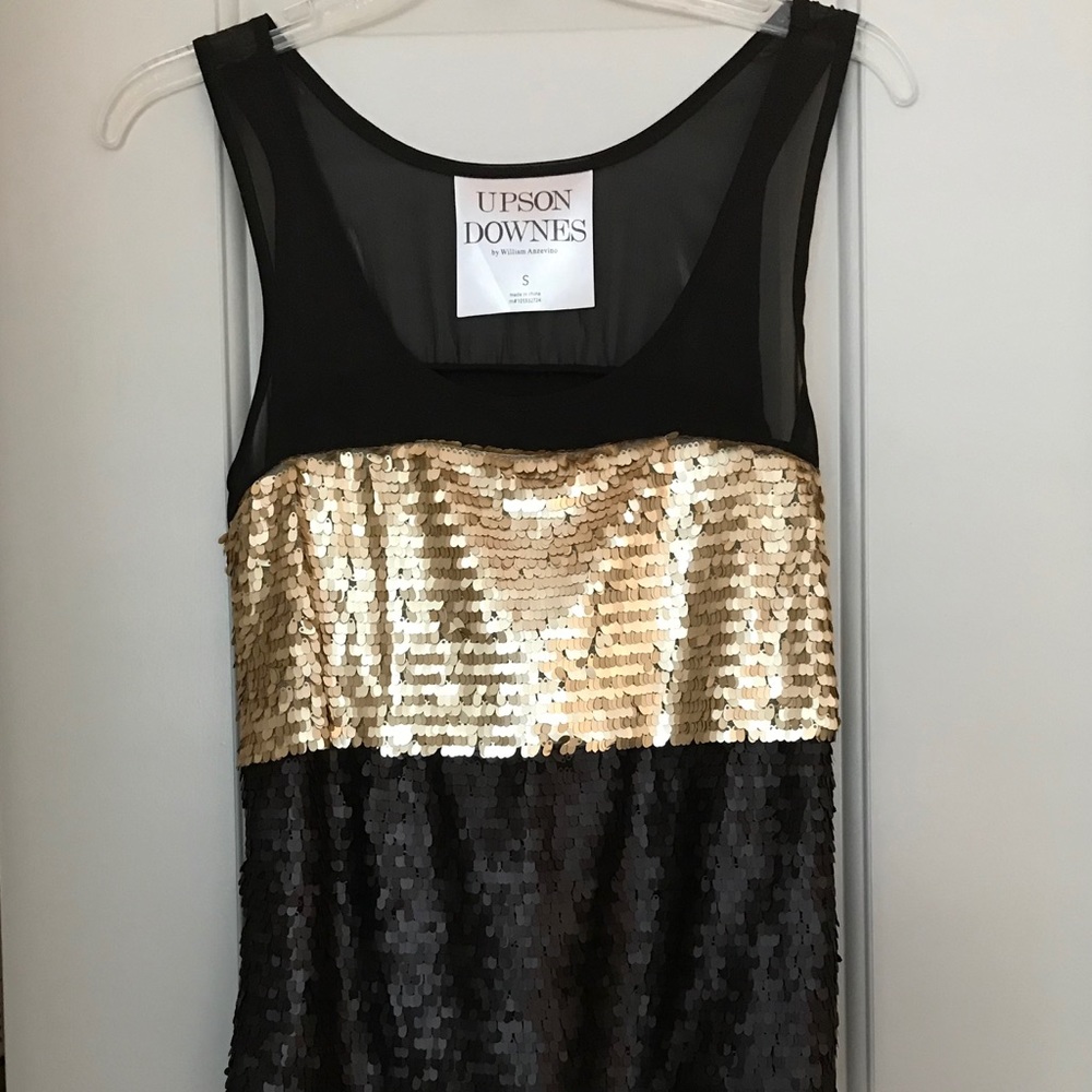 Tunic top, size small, never worn!